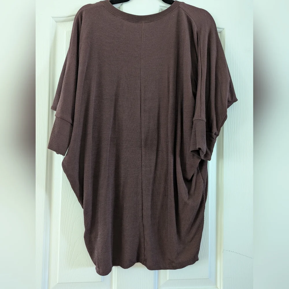LuLaRoe Naomi Ribbed Knit Top in Rich Brown - Picture 6 of 7